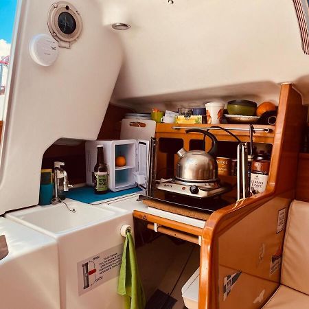 Surfbird Cozy Sailboat Escape Hotel Lisboa Exterior foto