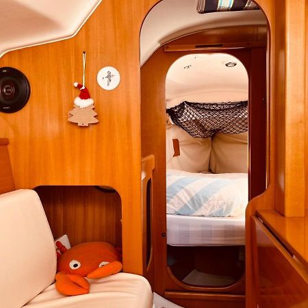 Surfbird Cozy Sailboat Escape Hotel Lisboa Exterior foto